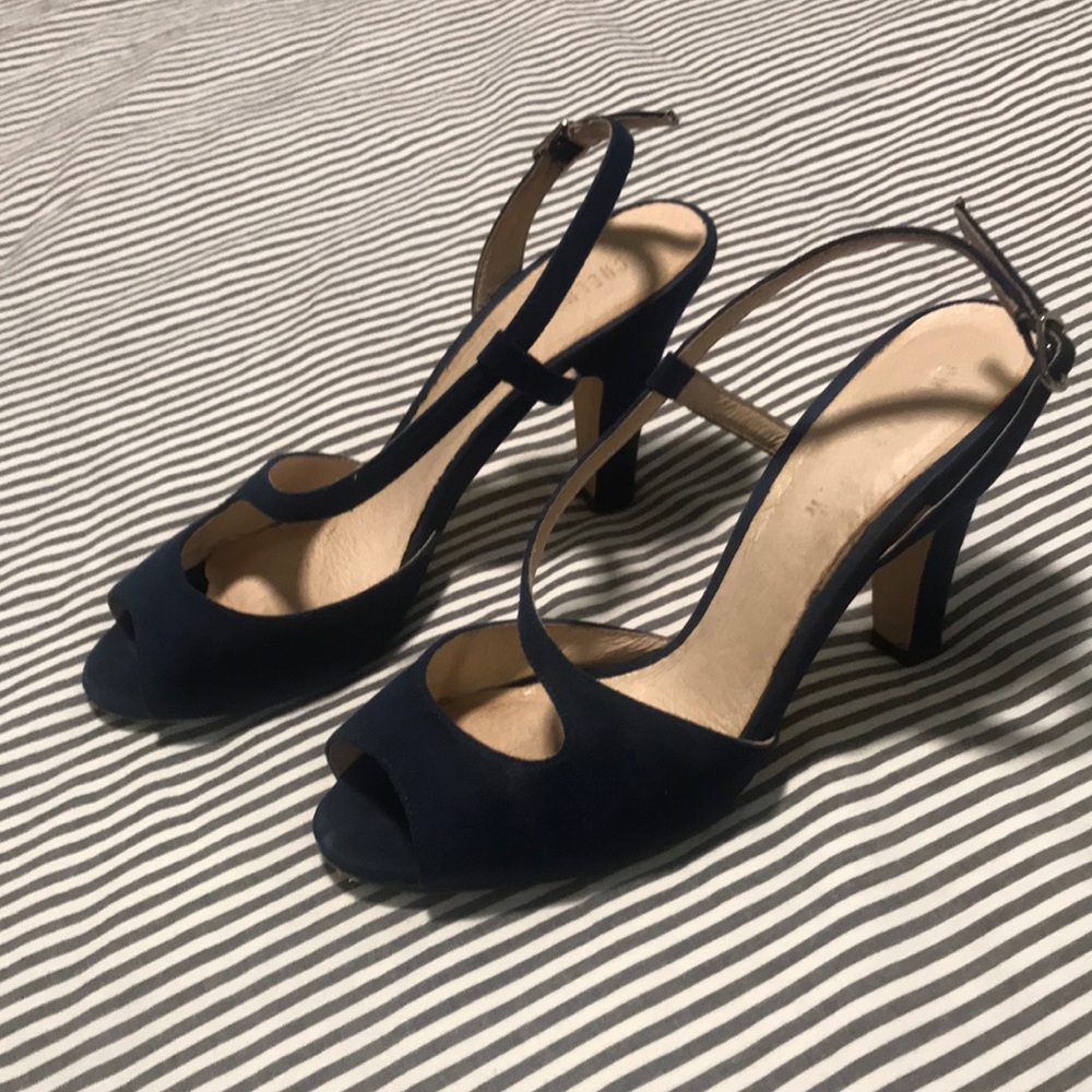 Chelsea Crew Blue Suede Twist shoes